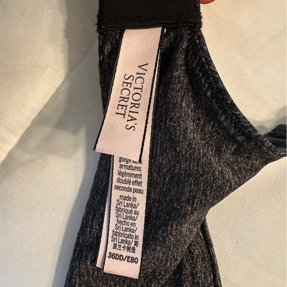 Victoria’s Secret Bras THE T-SHIRT Lightly Lined Wireless Bra size 36DD (b5 - Picture 3 of 5